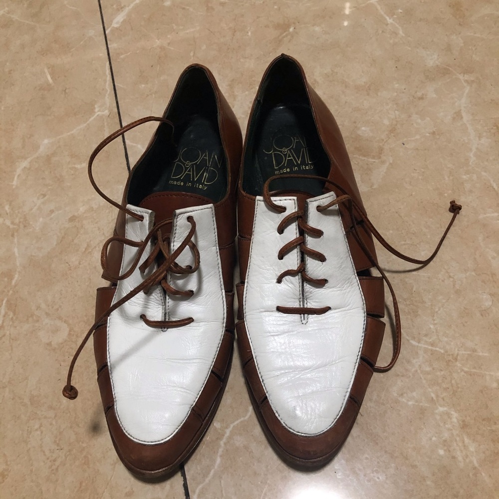 Joan David shoes women size 7 Narrow.made in Italy leather